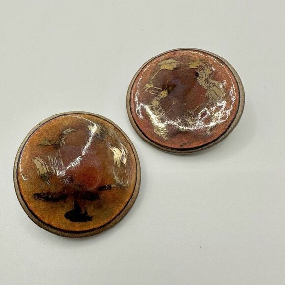Large round artisan clip on earrings - Picture 10 of 10